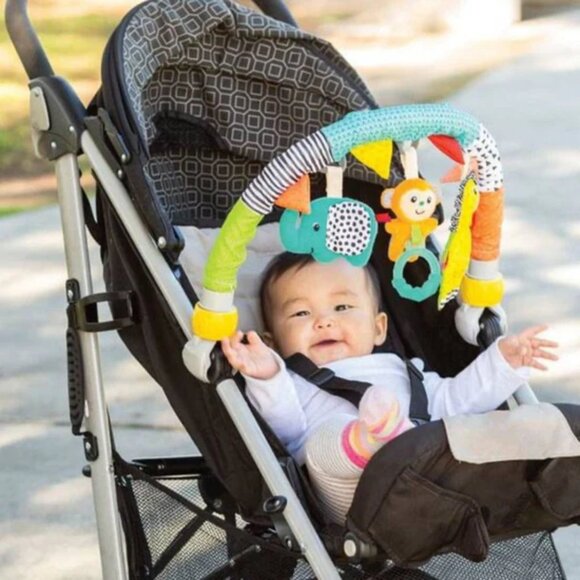 Infantino Clip N' Play Travel Arch with 3 Removable Animal Friends - Picture 5 of 10